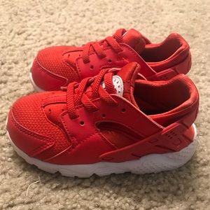 Red Nike huaraches size 8C toddler shoe